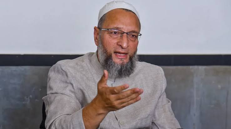 'B-Team' की छवि बदलें और संविधान पर खुलकर बोलें', सपा नेता की ओवैसी को सलाह; विपक्षी राजनीति में नई बहस 1 images 6 13