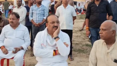BSP विधायक उमाशंकर सिंह का राजकीय सम्मान के साथ अंतिम संस्कार, अंतिम विदाई में भावुक हुए BJP मंत्री दिनेश सिंह 2 dines 1786162227