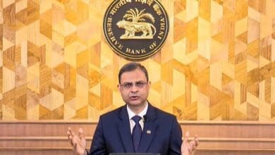 RBI अगस्त में रेपो रेट रख सकता है स्थिर, मजबूत GDP ग्रोथ के बावजूद SBI रिसर्च ने जताई संभावना 4 images 1 1