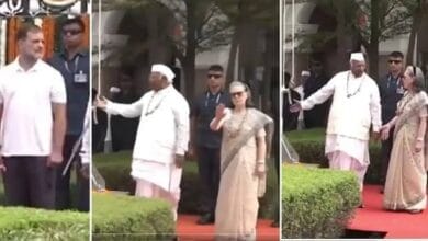 वंदे मातरम् पर कांग्रेस का रुख साफ, पार्टी कार्यक्रमों में गाएगी सिर्फ शुरुआती 2 अंतरे 2 images 3 17