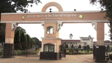 IGKV में पेपर लीक से हड़कंप, परीक्षा रद्द; 5 सदस्यीय कमेटी करेगी जांच 2 images 3 19