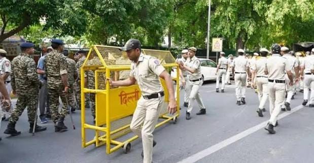 अमृतसर पुलिस का बड़ा खुलासा, ISI समर्थित दो आतंकी मॉड्यूल ध्वस्त; जंतर-मंतर प्रदर्शन तक पहुंचा था नेटवर्क 1 images 3 4