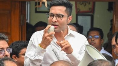 अभिषेक बनर्जी को सुप्रीम कोर्ट से बड़ी राहत, 3 हफ्ते विदेश जाकर करा सकेंगे आंखों का इलाज 2 images 3 8