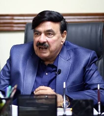 पाकिस्तान के पूर्व गृह मंत्री का वीडियो वायरल, भारत को लेकर बयान से बढ़ी हलचल 1 images 5 11