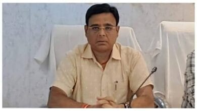 बिहार के रोहतास में नगर परिषद के कार्यपालक पदाधिकारी की गोली मारकर हत्या, जांच में जुटी पुलिस 5 images 6 1
