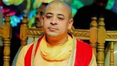 बांग्लादेश हाईकोर्ट से चिन्मय कृष्ण दास को दो मामलों में जमानत, लेकिन जेल से तत्काल रिहाई नहीं 2 images 8 2