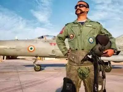पाकिस्तान का F-16 गिराने वाले अभिनंदन ने छोड़ी वायुसेना, अब आसमान में भरेंगे नई उड़ान; प्राइवेट एयरलाइन में शुरू की दूसरी पारी 1 images 2 2