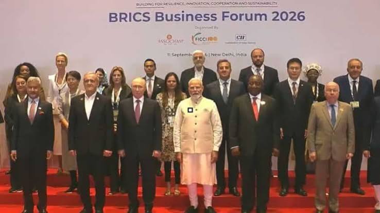 BRICS Summit 2026: भारत मंडपम में जुटे दिग्गज नेता, मोदी की आज 7 अहम द्विपक्षीय बैठकें; दुनिया की नजर दिल्ली पर 1 images 22