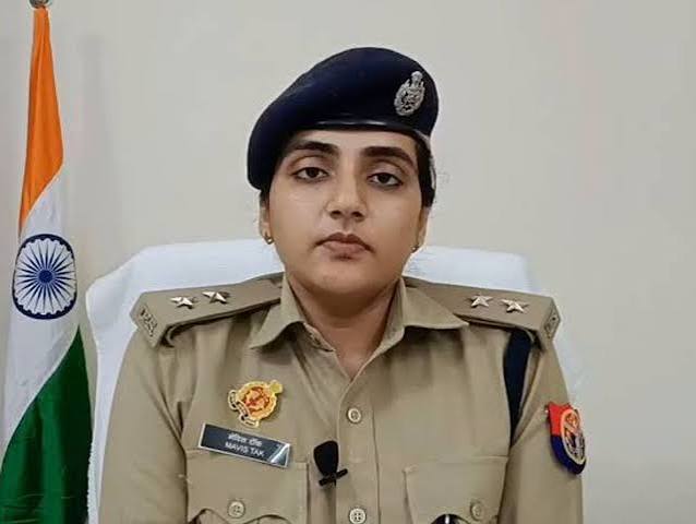 पिता ने सुने समाज के ताने, बेटी ने बिना कोचिंग क्रैक की UPSC; मेविश टाक बनीं सोनभद्र की पहली महिला ASP 1 images 4 26