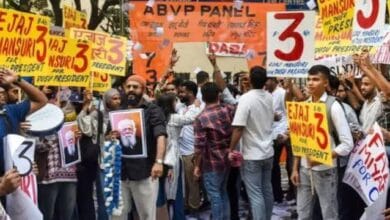 DUSU Election Result 2026: दिल्ली यूनिवर्सिटी छात्रसंघ चुनाव की मतगणना शुरू, ABVP-NSUI-AISA-SFI के बीच मुकाबला 2 images 5 17