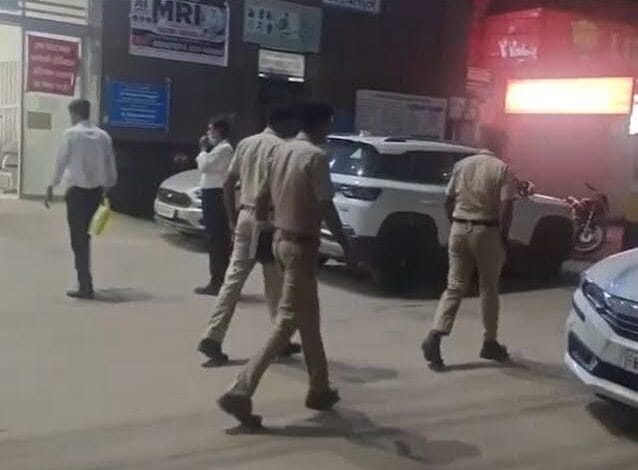 गुरुग्राम में PG संचालक को घर के बाहर मारी गोली, पैसों के विवाद में हमले की आशंका 1 images 5 8