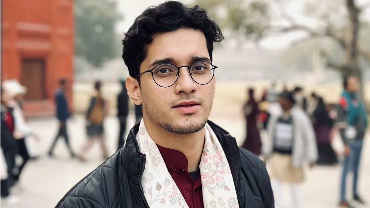 तिहाड़ जेल से बाहर आते ही सौरव दास का मजाकिया अंदाज वायरल, बोले- ‘मुझे भी खुद को देखकर खुशी हो रही है’ 1 images 1 16