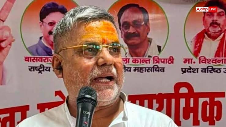 यूपी MLC चुनाव से पहले BJP में बढ़ी नाराजगी, देवेंद्र प्रताप सिंह ने सपा प्रत्याशी संजयन त्रिपाठी को दिया समर्थन 1 images 20