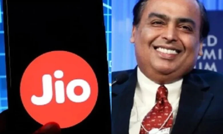 मुकेश अंबानी की जियो प्लेटफॉर्म्स का IPO आज खुला, ₹30,213 करोड़ जुटाने की तैयारी; जानें प्राइस बैंड, लॉट साइज और GMP 1 jio ipo 2 0